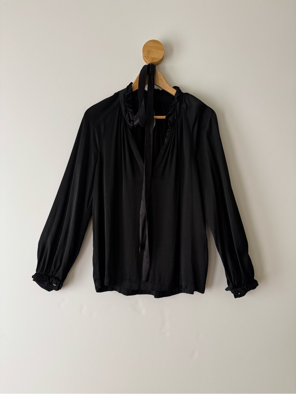 Sz0 Raquel Allegra Black Tie-Neck Peasant Blouse